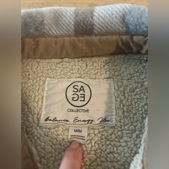 Sage Collective Plaid Sherpa Lined Shacket Jacket Gray Brown, Size M, EUC - Picture 4 of 8